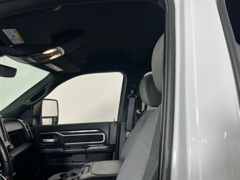 Used 2024 RAM 2500 Big Horn w/ Bed Utility Group image 32