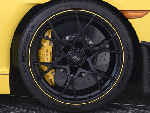 Certified 2025 Porsche 718 Boxster Spyder RS RWD image 17