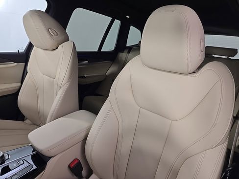 Used 2021 BMW X3 xDrive30i w/ Premium Package image 17