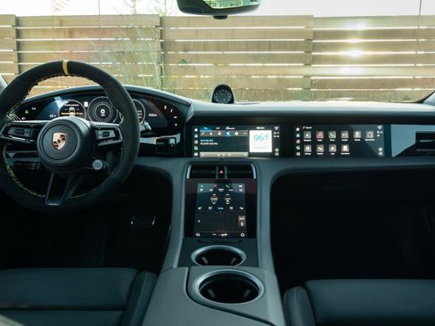 Used 2022 Porsche Taycan Turbo S image 54