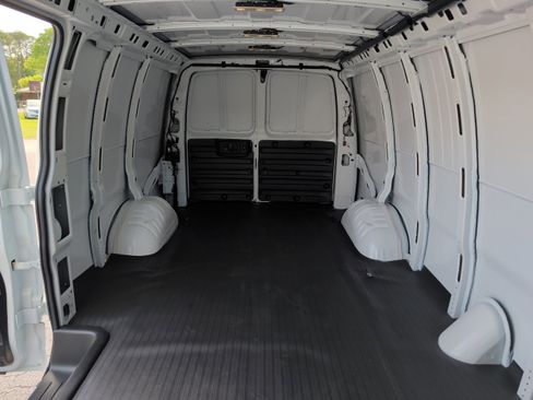 New 2025 Chevrolet Express 2500 Extended w/ Driver Convenience Package image 14