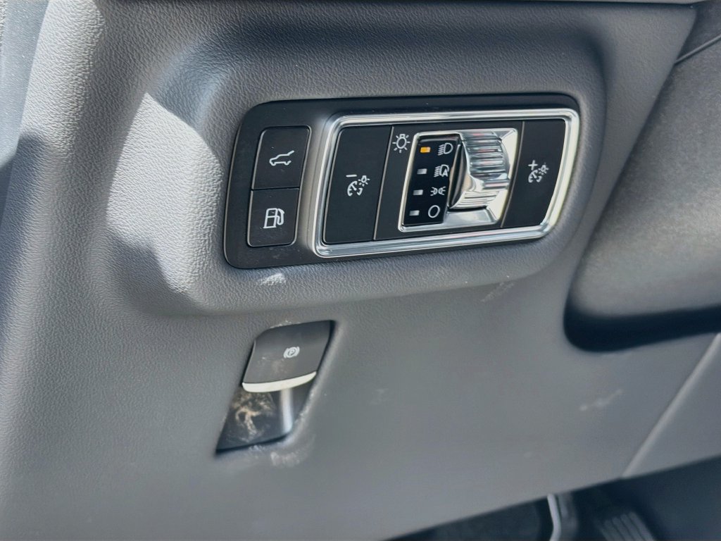 Used 2026 Lincoln Nautilus Premier w/ Equipment Group 102A AWD/4WD image 10
