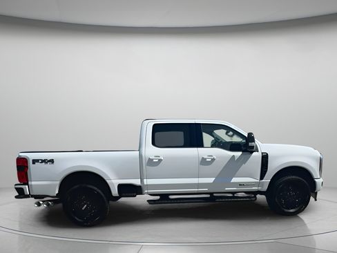 New 2025 Ford F250 Lariat w/ Lariat Ultimate Package image 35