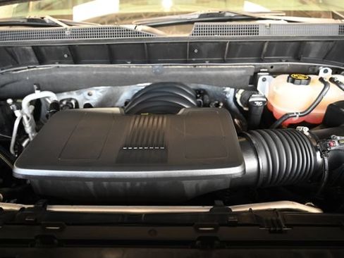 Used 2021 Chevrolet Silverado 1500 LTZ AWD/4WD image 31