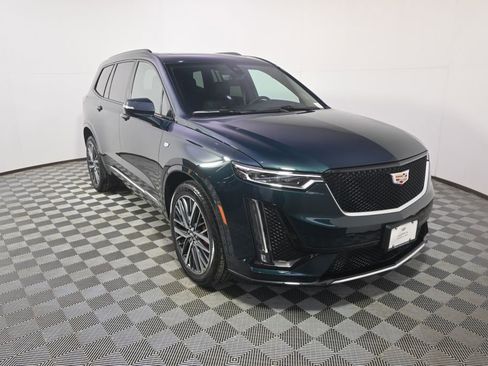 New 2025 Cadillac XT6 Sport w/ Technology Package image 9