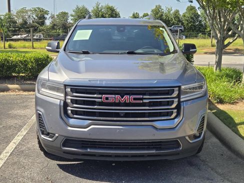 Used 2022 GMC Acadia AT4 w/ Technology Package AWD/4WD image 2