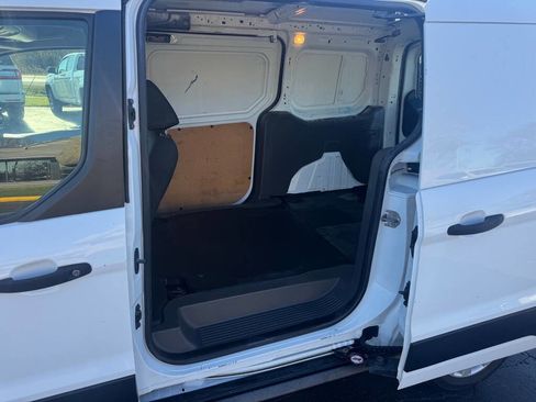 Used 2019 Ford Transit Connect XL image 10