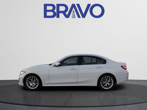 Used 2025 BMW 330i Sedan image 8
