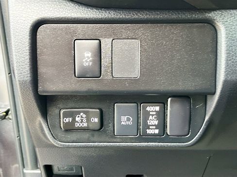 Used 2023 Toyota Tacoma TRD Off-Road AWD/4WD image 10