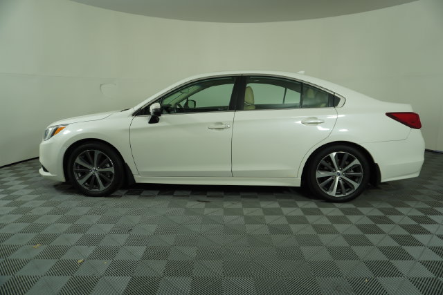 Used 2017 Subaru Legacy 3.6R Limited AWD/4WD image 4