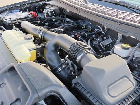 Certified 2024 Ford Expedition Limited image 43