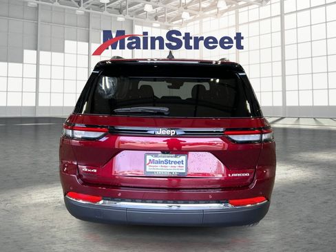 New 2026 Jeep Grand Cherokee Laredo AWD/4WD image 4