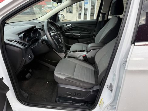 Used 2016 Ford Escape SE w/ Equipment Group 201A image 13