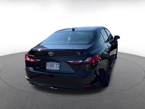 Used 2025 Toyota Camry SE image 13