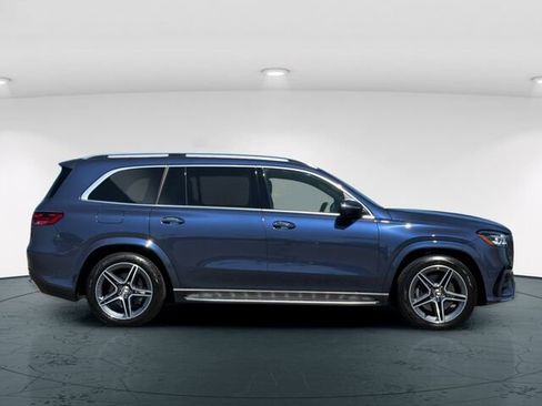 Certified 2025 Mercedes-Benz GLS 450 4MATIC image 8