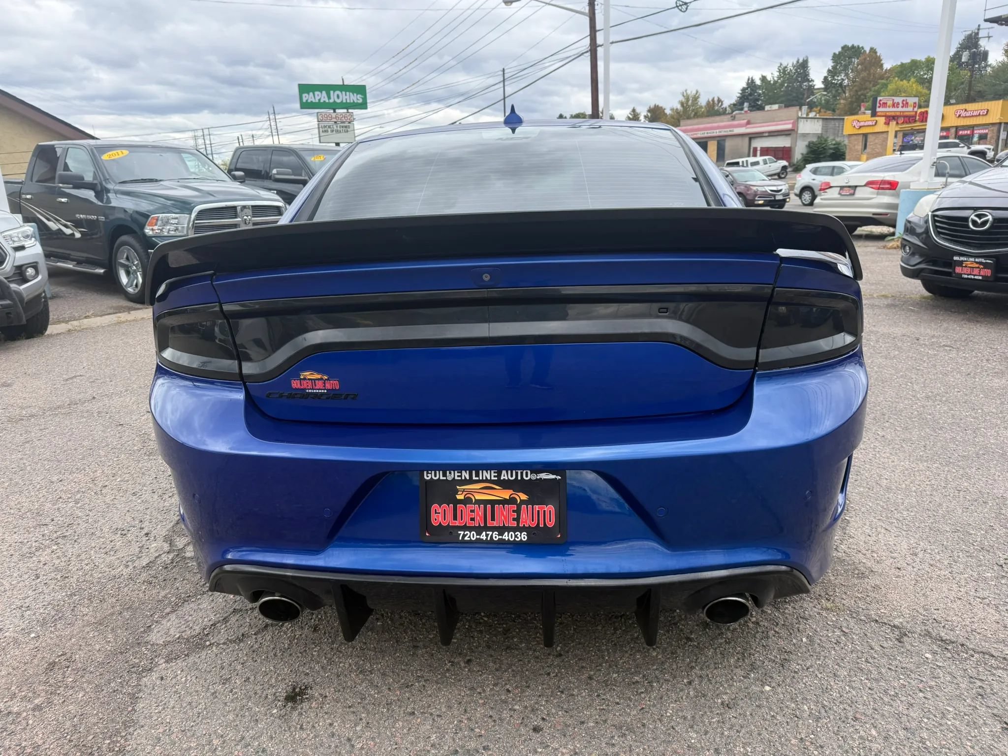 Used 2018 Dodge Charger R/T RWD image 4