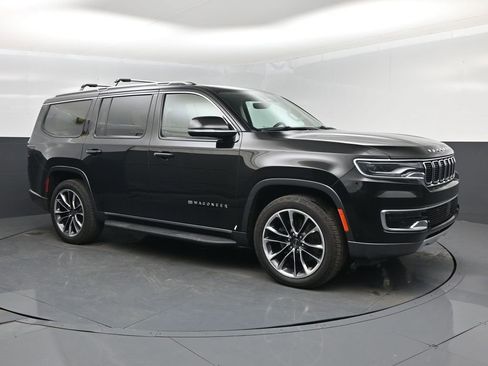 Used 2022 Jeep Wagoneer Series II w/ Premium Group I AWD/4WD image 1