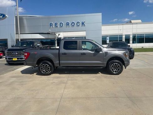 Certified 2017 Ford Transit 350 XLT RWD image 32