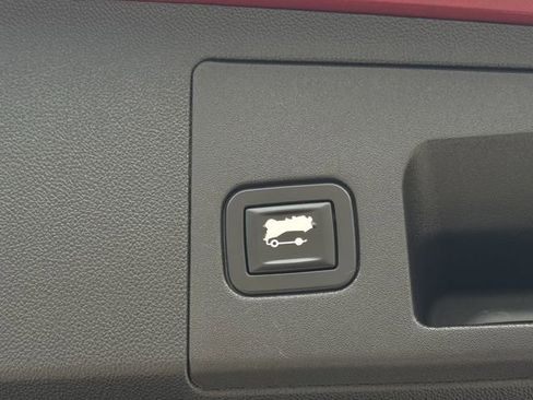 Used 2017 Cadillac XT5 Luxury w/ Driver Awareness Package FWD image 34