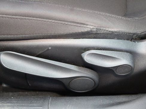 Used 2016 Chrysler 200 LX image 16