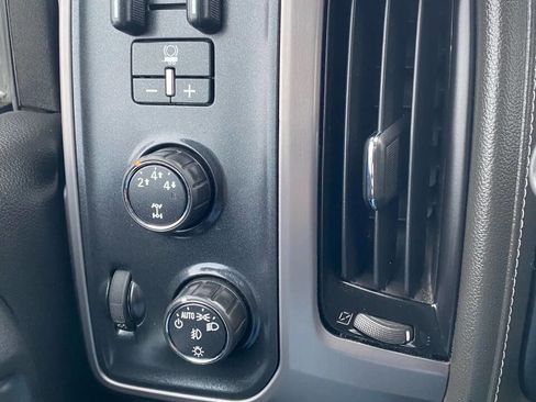 Used 2015 GMC Sierra 2500 SLE w/ All-Terrain HD Package image 15