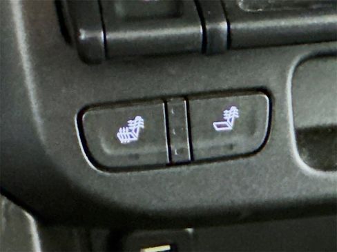 Used 2015 Chevrolet Colorado Z71 image 21