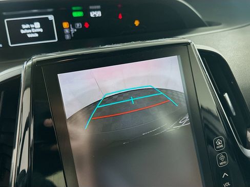 Used 2019 Toyota Prius Prime Premium image 22