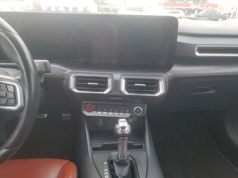 Used 2024 Ford Mustang Premium image 10