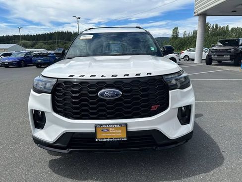 Certified 2025 Ford Explorer ST AWD/4WD image 7