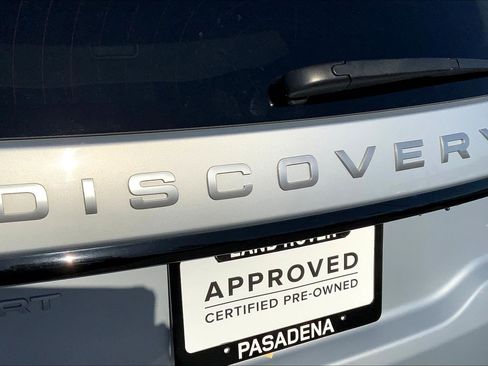 Used 2024 Land Rover Discovery Sport S image 32