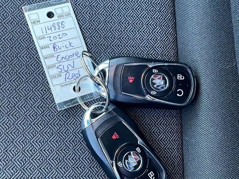Used 2020 Buick Encore GX Preferred image 28