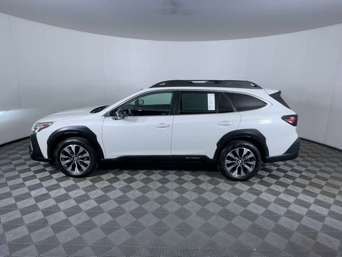 Used 2023 Subaru Outback Limited XT image 5