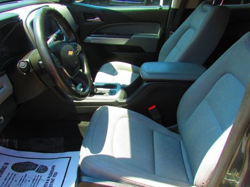 Used 2019 Chevrolet Colorado LT image 10