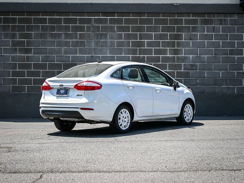 Used 2018 Ford Fiesta S FWD image 3