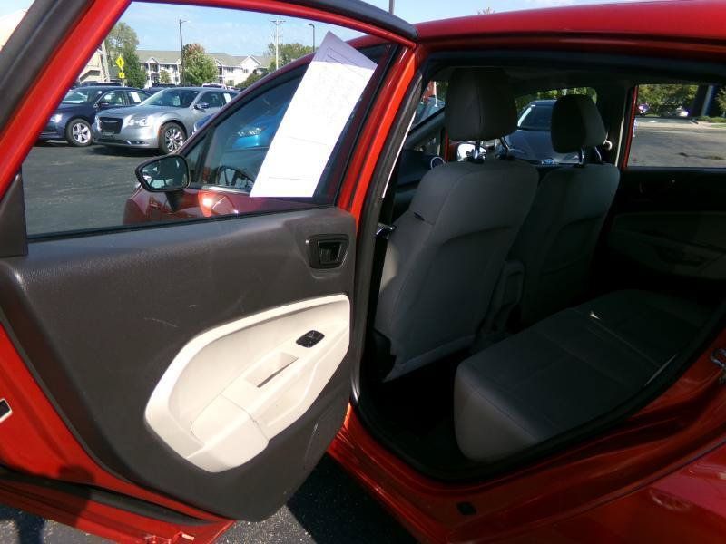 Used 2019 Ford Fiesta SE w/ Cold Weather Package FWD image 23