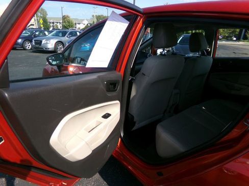 Used 2019 Ford Fiesta SE w/ Cold Weather Package FWD image 23