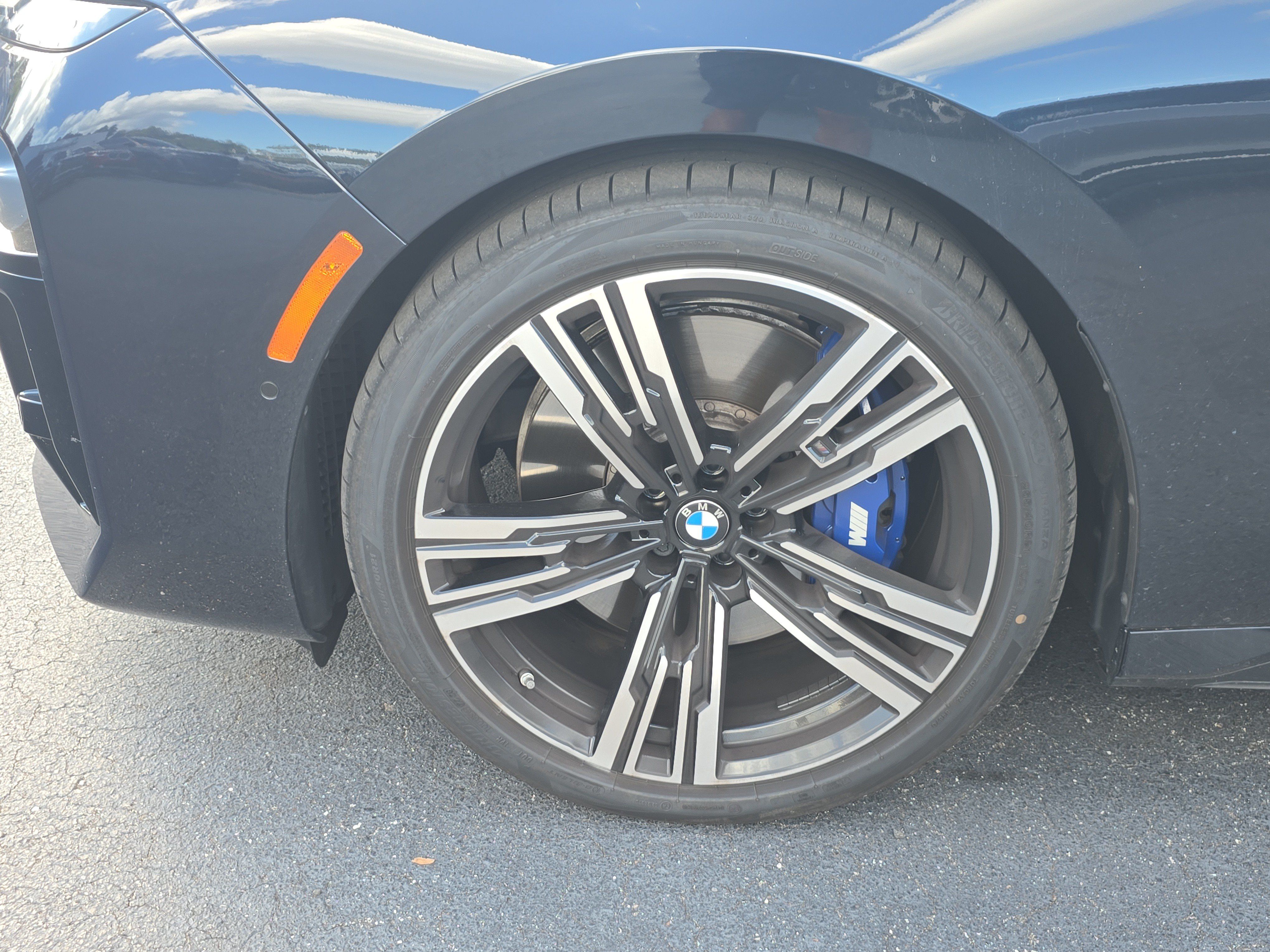 Certified 2026 BMW 740i w/ Premium Package RWD image 4