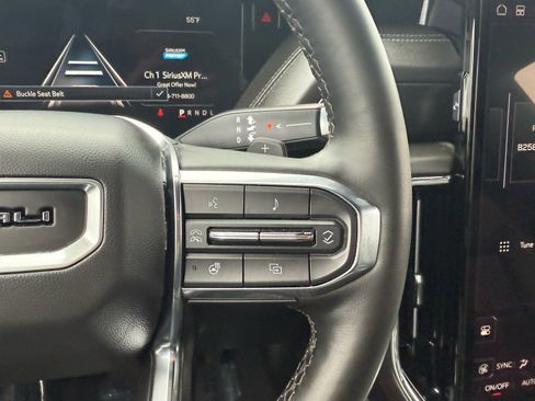 Used 2025 GMC Yukon Denali image 26