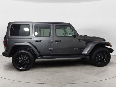 Used 2021 Jeep Wrangler Unlimited Sahara image 6