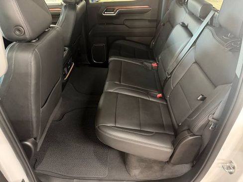 Used 2023 GMC Sierra 1500 Denali AWD/4WD image 18
