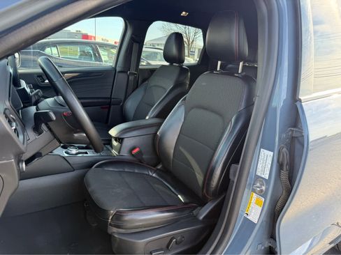 Used 2023 Ford Escape ST-Line image 11
