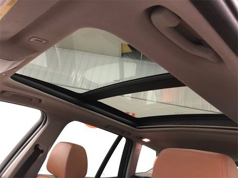 Used 2016 BMW X3 xDrive28d image 25