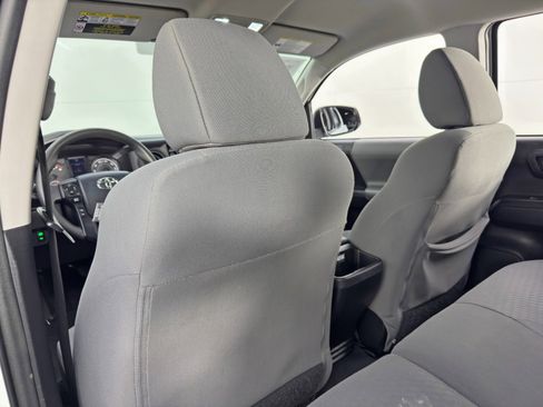 Used 2020 Toyota Tacoma SR w/ SR Convenience Package image 28