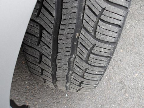 Used 2011 Toyota Venza FWD image 22