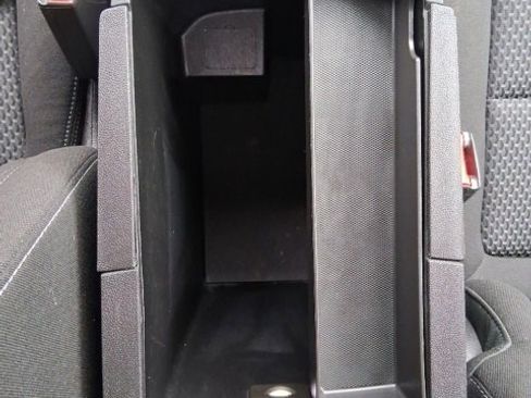 Used 2024 GMC Terrain SLE w/ Driver Convenience Package image 22