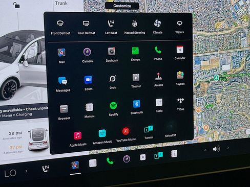Used 2022 Tesla Model Y Performance AWD/4WD image 26