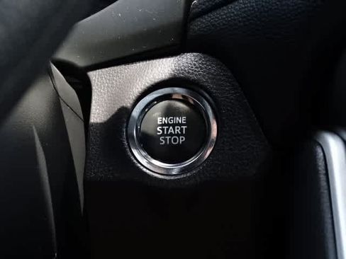 Used 2025 Toyota RAV4 XLE w/ Convenience Package FWD image 30