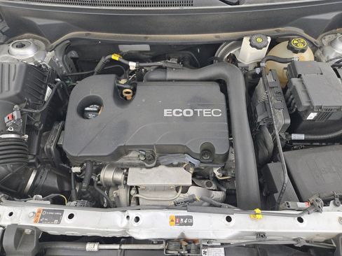 Used 2019 Chevrolet Equinox LS image 37