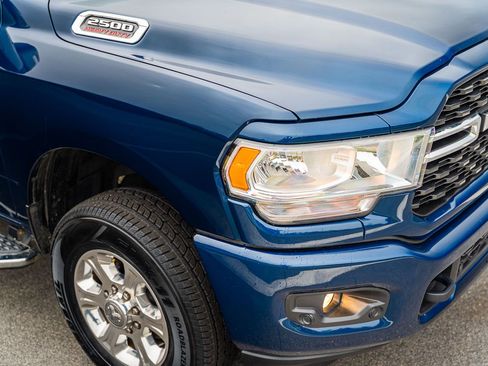 Used 2024 RAM 2500 Big Horn w/ Sport Appearance Package image 9