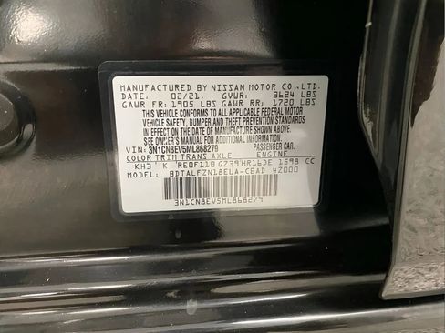 Used 2021 Nissan Versa SV FWD image 22